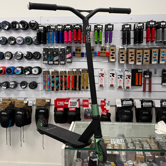 Chilli Reloaded Pistol Petrol Freestyle Scooter – Display Model