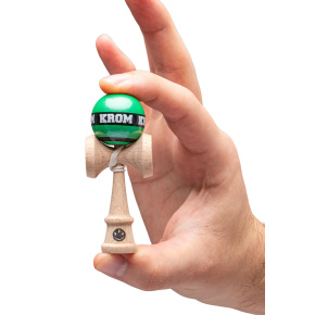 Krom Mikro 5-Set Kendama (Dark Green) Krom Mikro 5-Set Kendama (Dark Green)